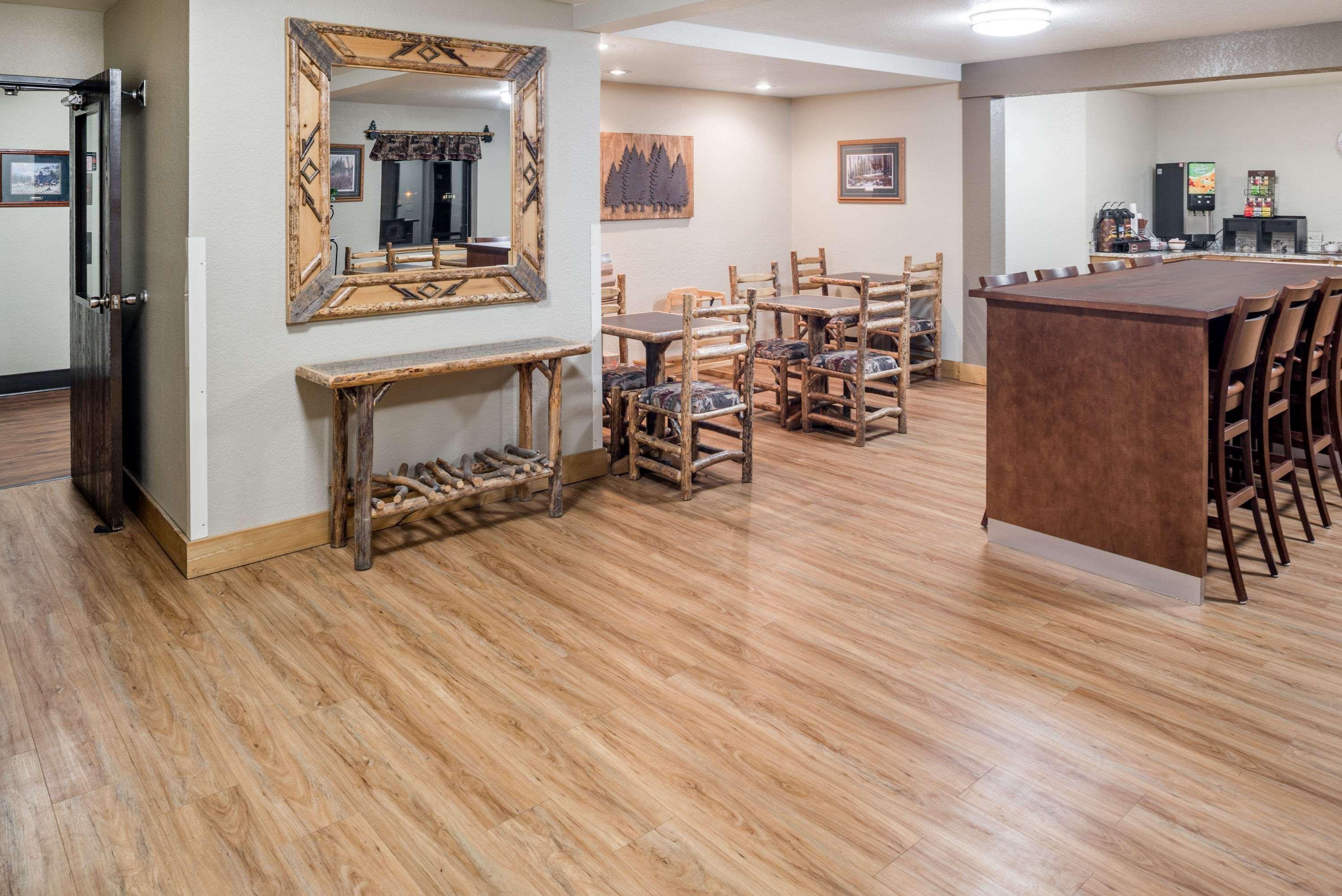 Super 8 By Wyndham Glacier National Park 2*